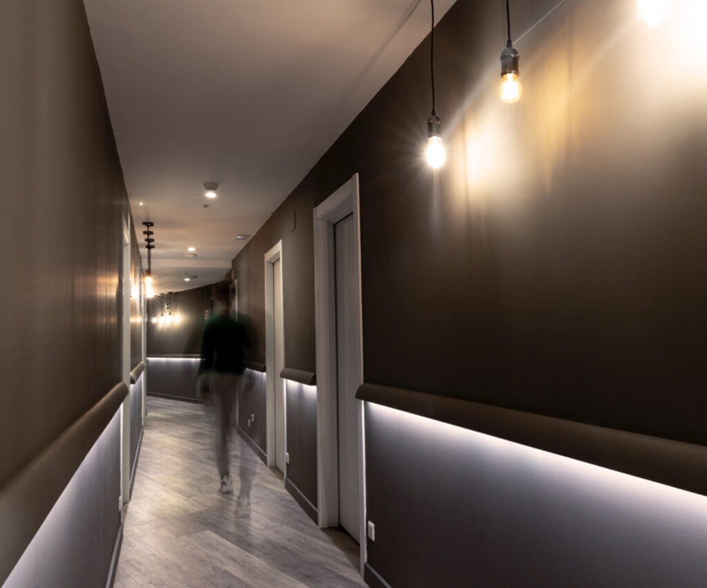 illuminazione corridoio condominio lampade led dimmerabili